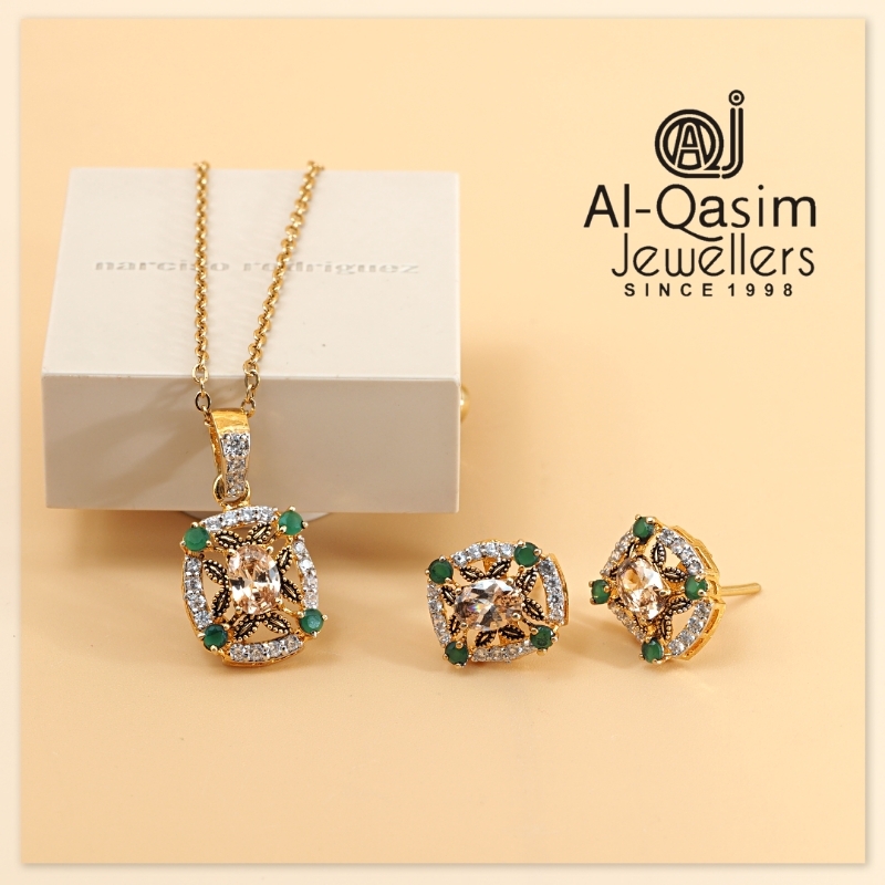 Nebula Casual Locket Set