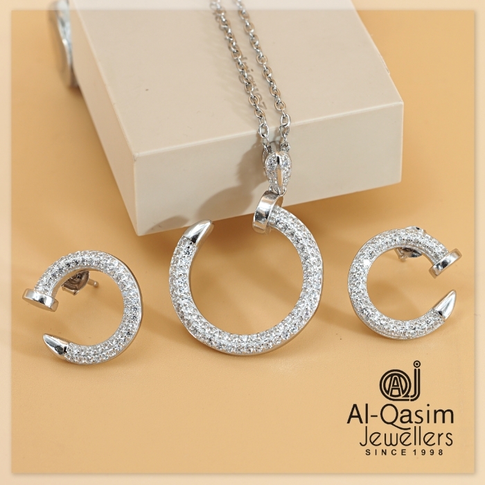 Branded Nail Silver Pendant-Set