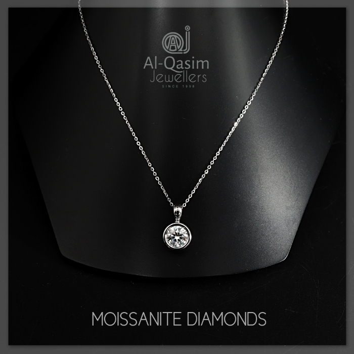 2 Carat Moissanite Pendant