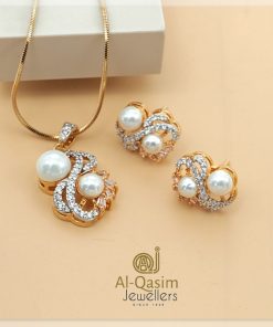 Classic Gold-Plated Silver Pendant Set